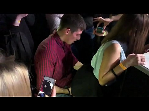 ❤️ Sex nyata dina nightclub Rusia. gadis Rusia 18 taun heubeul dina anus jeung heunceut fucked di nightclub a ❤ porno dina su.hentaiteca.ru ️❤